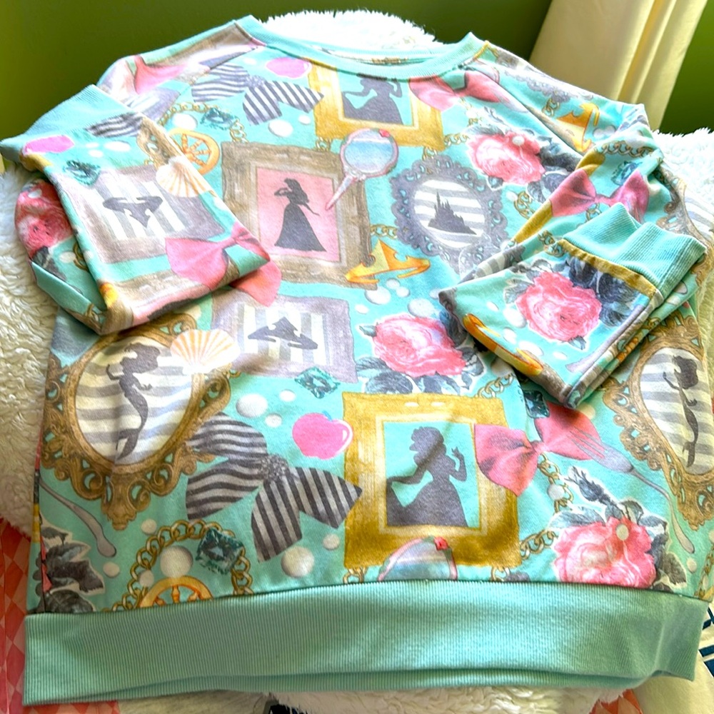 Disney Princess Sweatshirt size Large